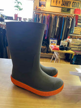 Load image into Gallery viewer, Boy's Kamik Boots
