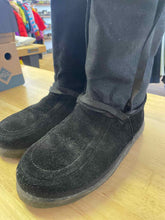 Load image into Gallery viewer, Women's Shoe Size 9 Steger Black Women's Winter Boots
