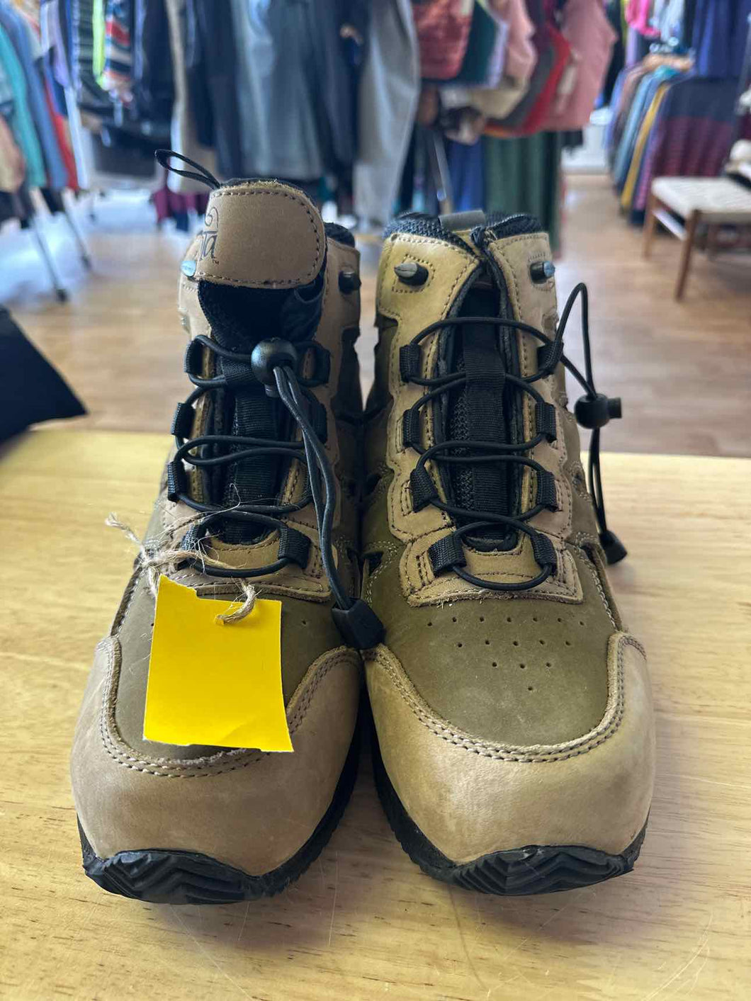 9 Chota Men's Boots