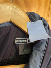 Load image into Gallery viewer, Women Size X-Large REI Black Women's Jacket

