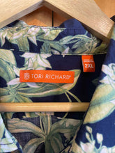 Load image into Gallery viewer, Size 2XL Tori Richard Men's Short Sleeve Shirt
