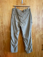 Load image into Gallery viewer, Size 34 Gerry Men&#39;s Pants
