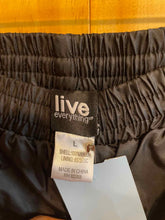 Load image into Gallery viewer, Size Large Live Everything Men&#39;s Pants
