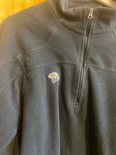 Load image into Gallery viewer, Size Medium Mountain Hardwear Men's Fleece
