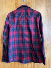 Load image into Gallery viewer, Size Medium Swiss Tech Men's Flannel
