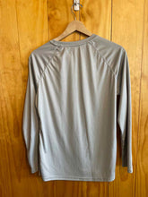 Load image into Gallery viewer, Size M Baleaf Grey Women's Long Sleeve Shirt
