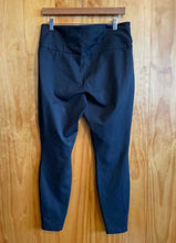 Load image into Gallery viewer, Size 12 Duluth Trading Black Women's Leggings
