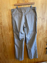 Load image into Gallery viewer, Size 36x32 Clothing Arts Men's Pants
