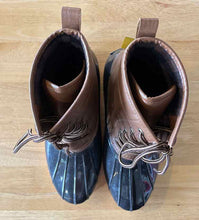 Load image into Gallery viewer, Women&#39;s Shoe Size 9.5 Sporto Brown Boots
