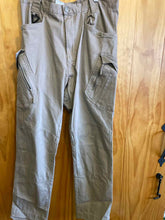 Load image into Gallery viewer, Size 30x30 Men's Pants
