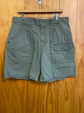 Load image into Gallery viewer, Size 16 Cabela's Olive Women's Shorts
