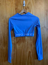 Load image into Gallery viewer, Size XS Nike Blue Women's Long Sleeve Shirt
