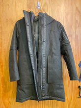 Load image into Gallery viewer, Women Size 8 Lululemon Green Women's Winter Jacket
