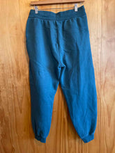 Load image into Gallery viewer, Size 8 Lululemon Green Women&#39;s Pants
