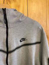 Load image into Gallery viewer, Mens Size XXL Nike Men's Hoodie
