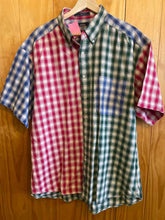 Load image into Gallery viewer, Size L Dockers Men's Short Sleeve Shirt
