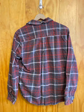 Load image into Gallery viewer, Size Medium Gramicci Men's Flannel
