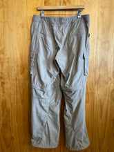 Load image into Gallery viewer, Size Medium Mountain Hardwear Men's Hiking Pants

