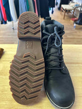 Load image into Gallery viewer, Women&#39;s Shoe Size 9.5 Kodiak Black Boots

