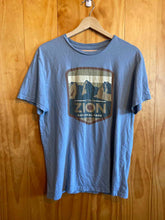 Load image into Gallery viewer, Size M General Standard Men's Short Sleeve Shirt
