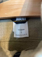 Load image into Gallery viewer, Size Large REI Sage Green Women&#39;s Sweater &amp; Sweatshirt

