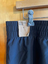 Load image into Gallery viewer, Size Large Asics Men's Pants
