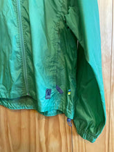 Load image into Gallery viewer, Women Size Small Sierra Designs Green Women&#39;s Light Jacket
