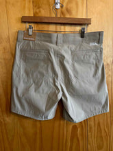 Load image into Gallery viewer, Size 35 Eddie Bauer Men's Shorts
