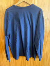Load image into Gallery viewer, Size XL Patagonia Men&#39;s Long Sleeve Shirt
