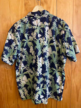 Load image into Gallery viewer, Size 2XL Tori Richard Men's Short Sleeve Shirt
