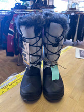Load image into Gallery viewer, Women's Shoe Size 6 Kamik White Women's Winter Boots
