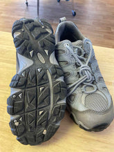 Load image into Gallery viewer, Women&#39;s Shoe Size 8 Oboz Blue Hiking Shoes
