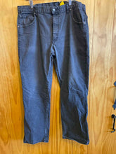 Load image into Gallery viewer, Size 38 Dickies Men's Pants
