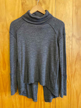 Load image into Gallery viewer, Size XS Free People Grey Women's Sweater &amp; Sweatshirt
