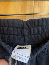 Load image into Gallery viewer, Size Small Nike Men's Sweatpants
