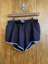Load image into Gallery viewer, Size M Sugoi Brown Women&#39;s Shorts
