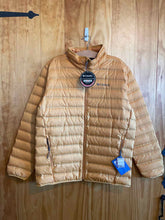 Load image into Gallery viewer, Size L Columbia Men&#39;s Winter Jacket
