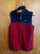 Load image into Gallery viewer, Size Medium Patagonia Men's Vest
