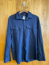 Load image into Gallery viewer, Size XL Fjall Raven Men's Long Sleeve Shirt
