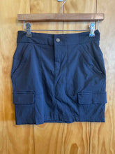Load image into Gallery viewer, Size 2 Athleta Black Skirt

