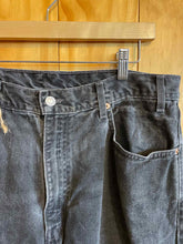 Load image into Gallery viewer, Size 36 Levi Men's Jeans
