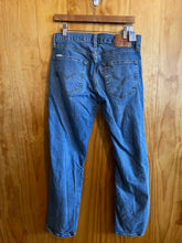 Load image into Gallery viewer, Size 32X32 Levi Strauss &amp; Co. Men's Jeans
