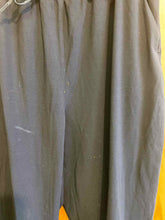 Load image into Gallery viewer, Lululemon Black Women&#39;s Sweatpants
