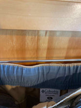 Load image into Gallery viewer, Size XL Columbia Men&#39;s Shorts
