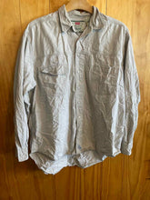 Load image into Gallery viewer, Size XL Levi's Men's Long Sleeve Shirt
