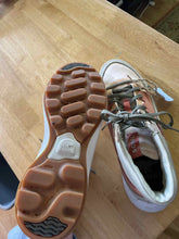 Load image into Gallery viewer, Shoe Size 7.5 Sorel Pink Boots

