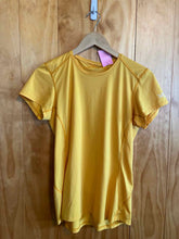 Load image into Gallery viewer, Size M Arc'teryx Yellow Women's Short Sleeve Shirt
