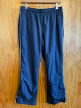 Load image into Gallery viewer, Size Large Lands End Men's Pants
