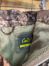 Load image into Gallery viewer, Size Large Cabelas Camo Women&#39;s Pants
