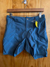 Load image into Gallery viewer, Size 6 Duluth Trading Blue Women's Shorts
